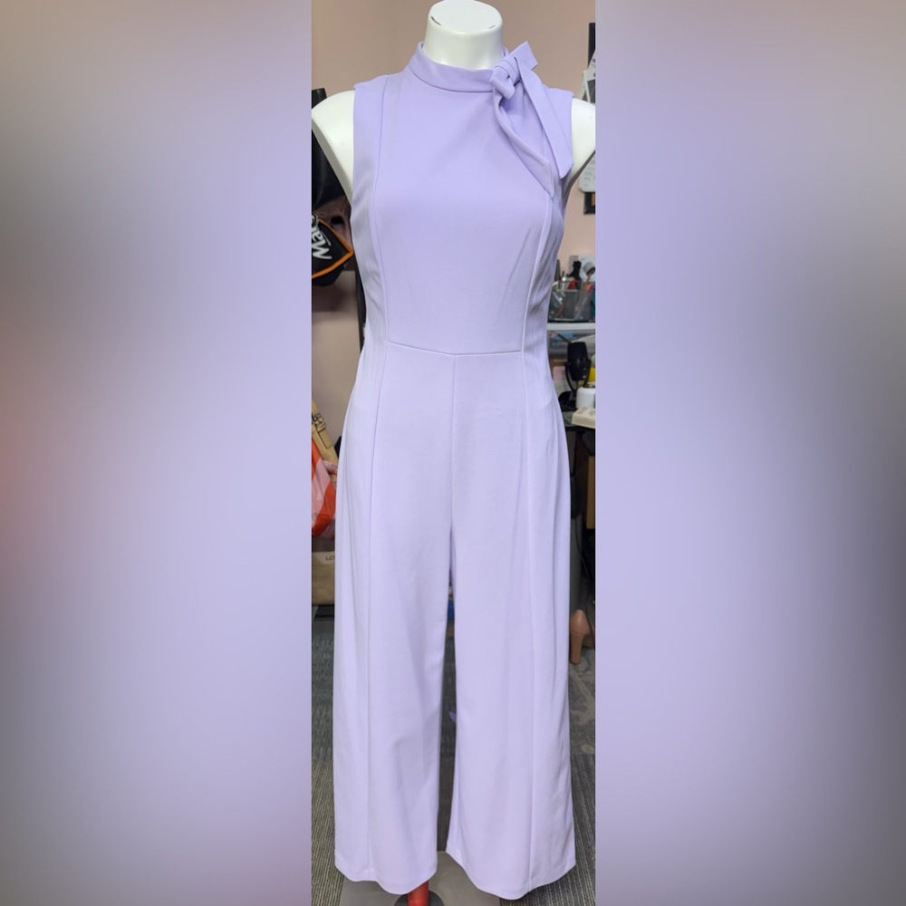 Lavender Sleeveless Wide-Leg Jumpsuit w/ Bow Neck Detail – Size 6